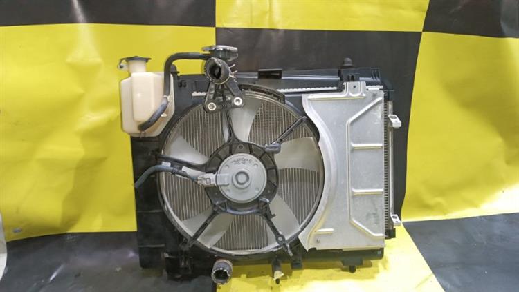 Радиатор основной Тойота Витц в Самаре 105088