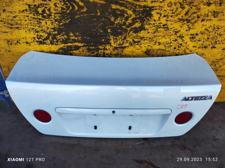 Крышка багажника Тойота Алтеза в Самаре 651581