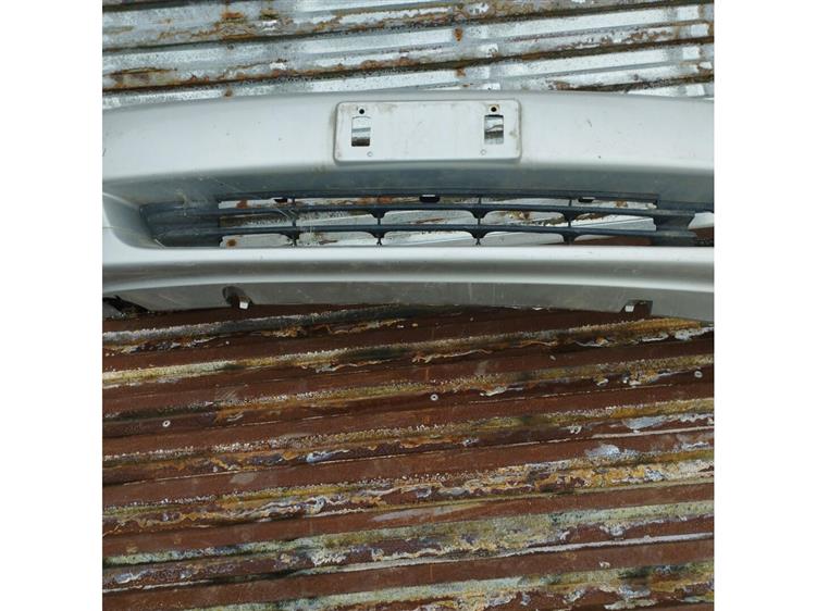 Решетка радиатора Тойота Платц в Самаре 91565